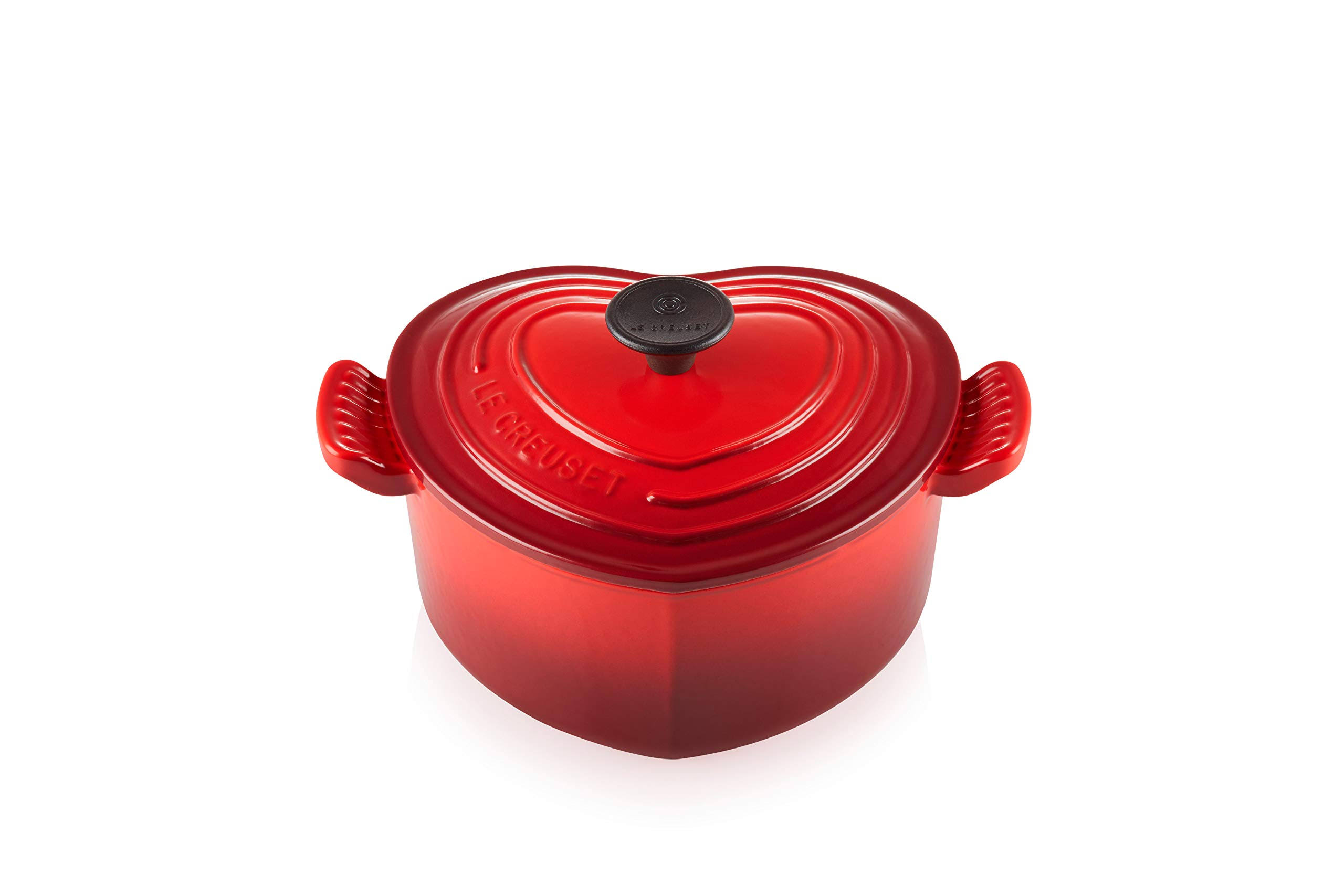 Le Creuset Enameled Cast-Iron 2-Quart Heart Casserole Red