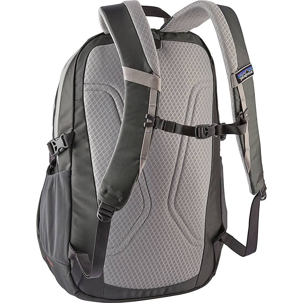 Patagonia Refugio 28L Pack Textile Green