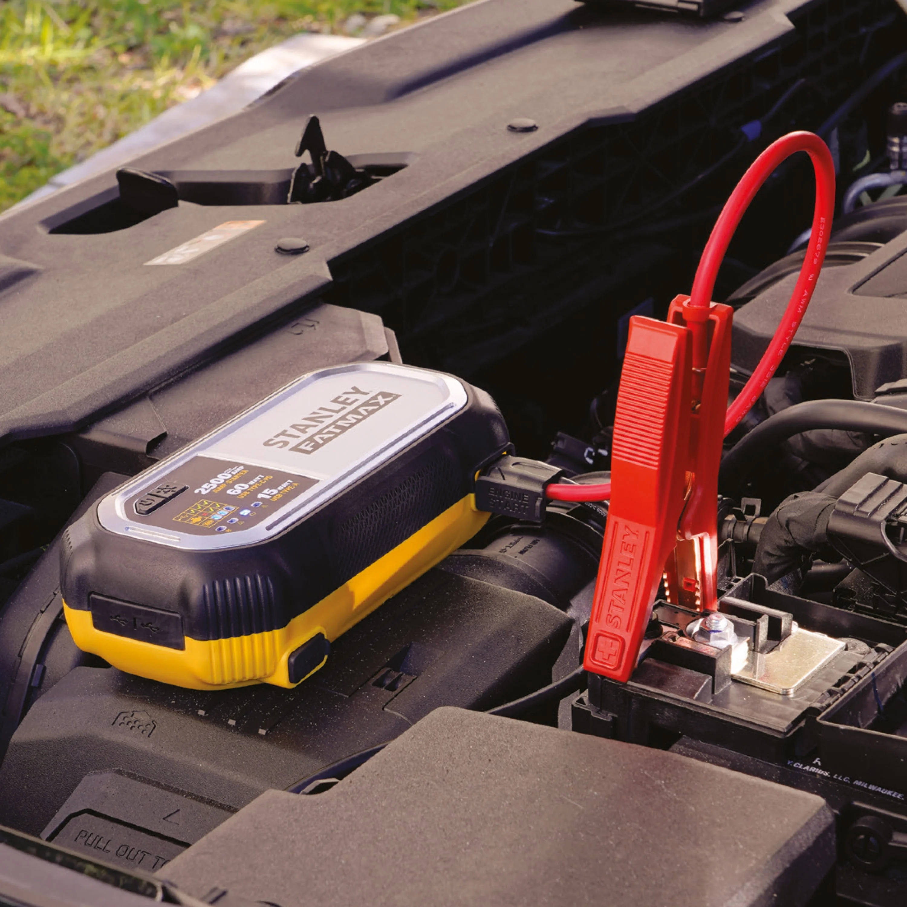 Stanley FatMax 2500 Amp, Lithium Jump Starter With Triple USB Power Bank