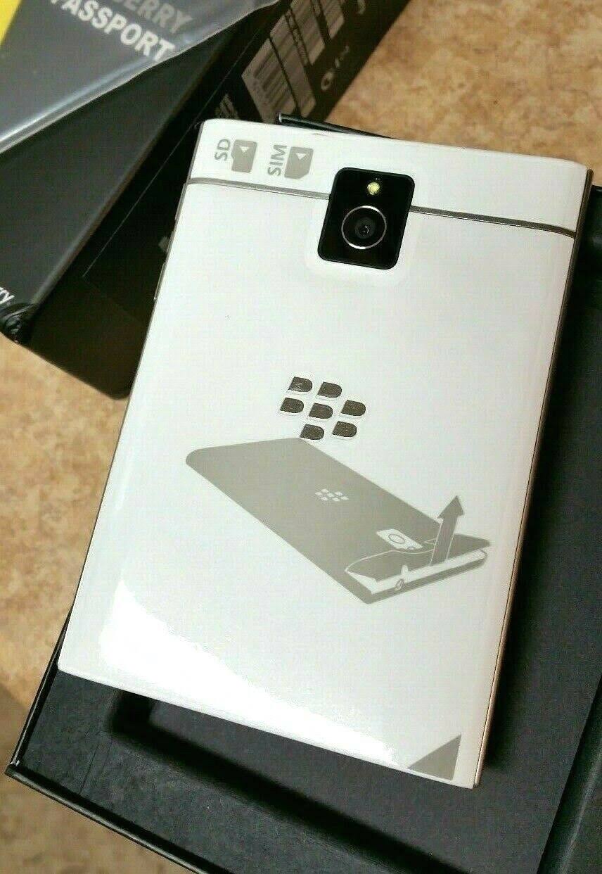 Blackberry Passport - Factory Unlocked Smartphone - White (U.S. Warranty)