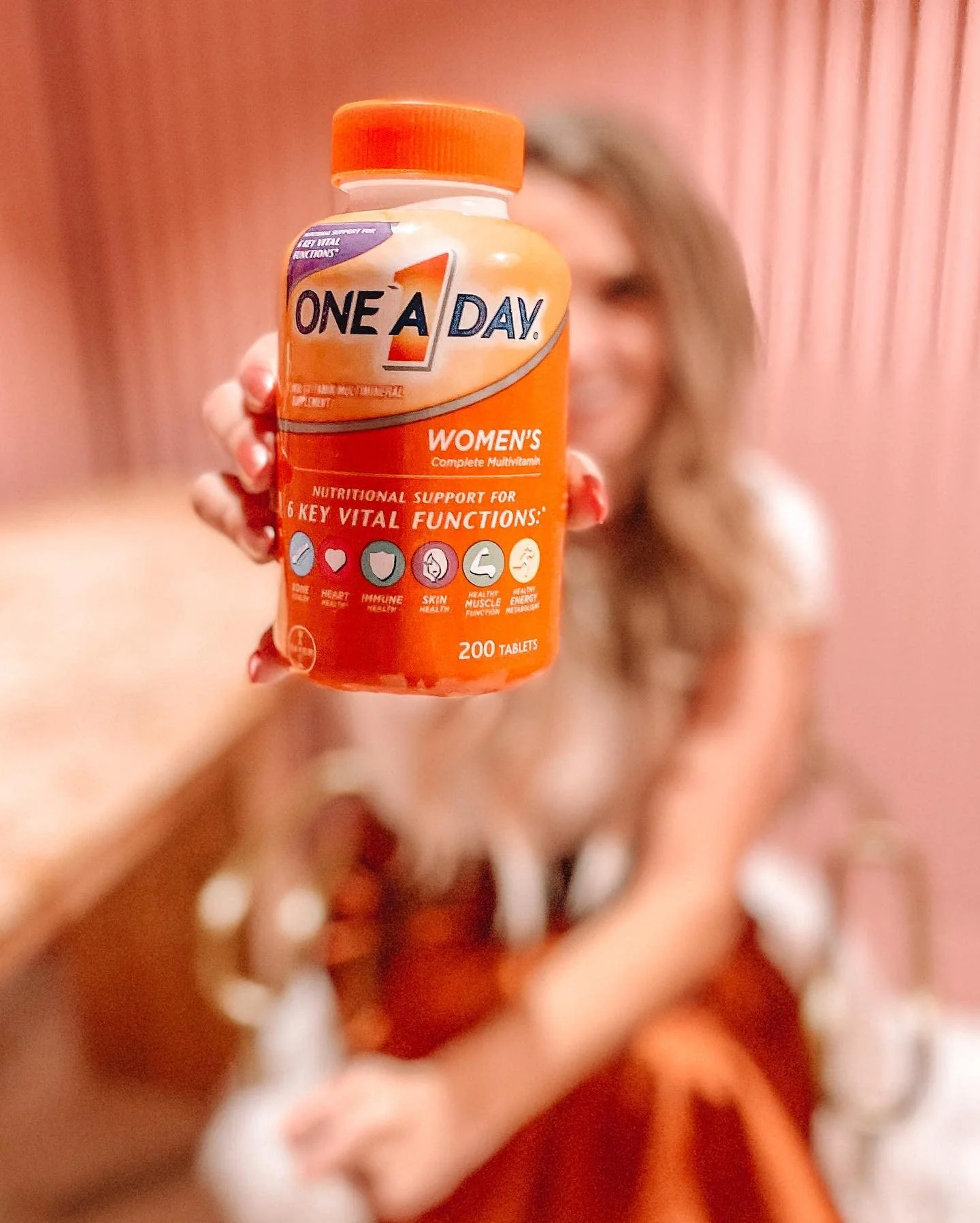 One A Day Women’s Multivitamin, Supplement with Vitamin A, Vitamin C, Vitamin D, Vitamin E and Zinc for Immune Health Support, B12, Biotin, Calcium & More, Tablet, 100 count (Pack of 32)