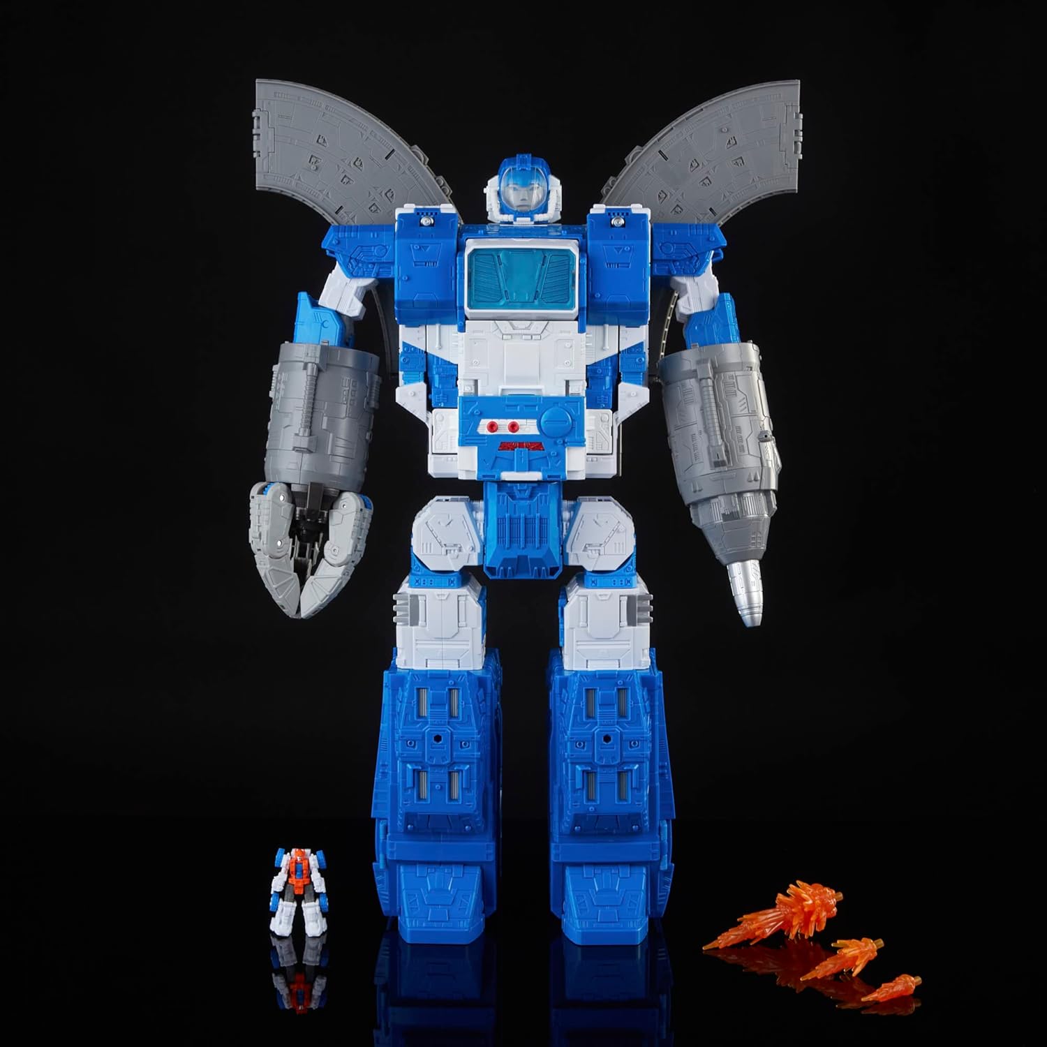 Transformers Generations Selects Legacy Evolution 24 Inch Titan Class Classic Transformers Guardian Robot and Lunar-Tread Action Figure with Hasbro Trademark