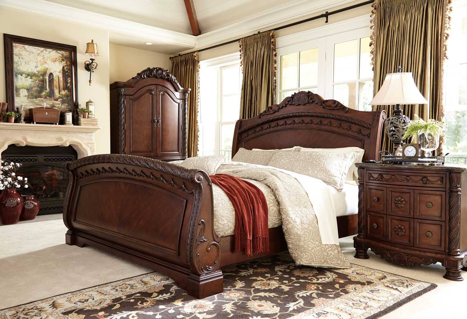 Ashley North Shore King/California King Sleigh Footboard