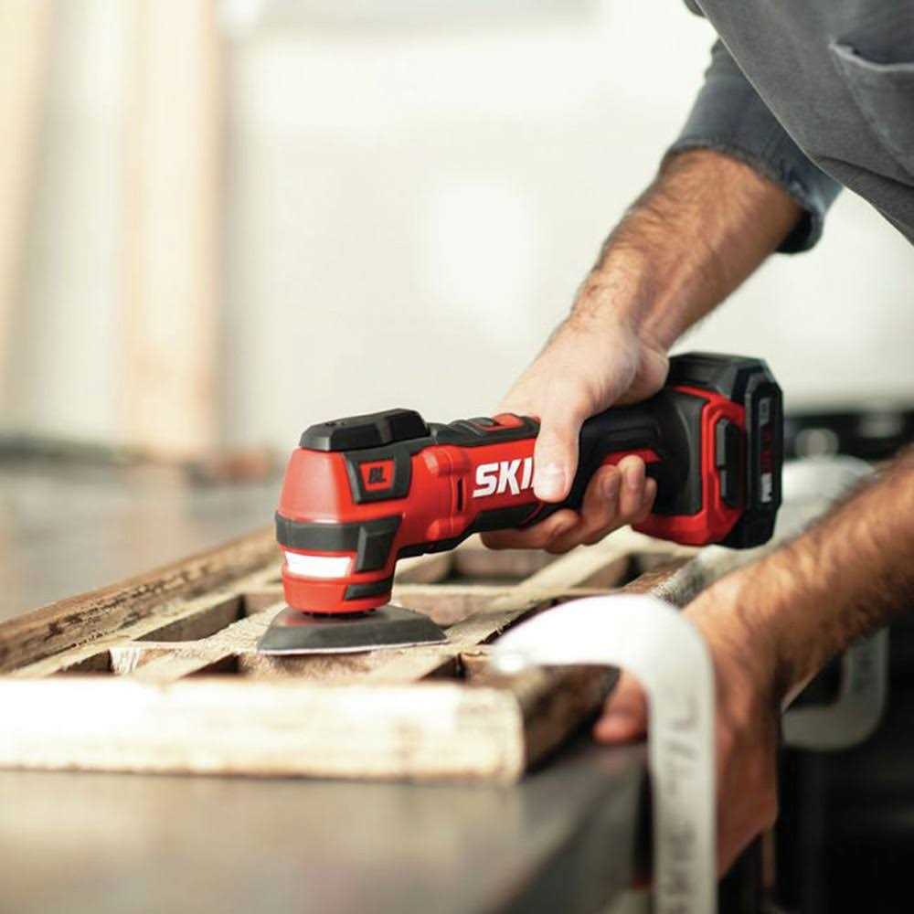 Skil OS592702 PWRCore 12 12V Brushless Lithium-Ion Oscillating Cordless Multi-Tool Kit