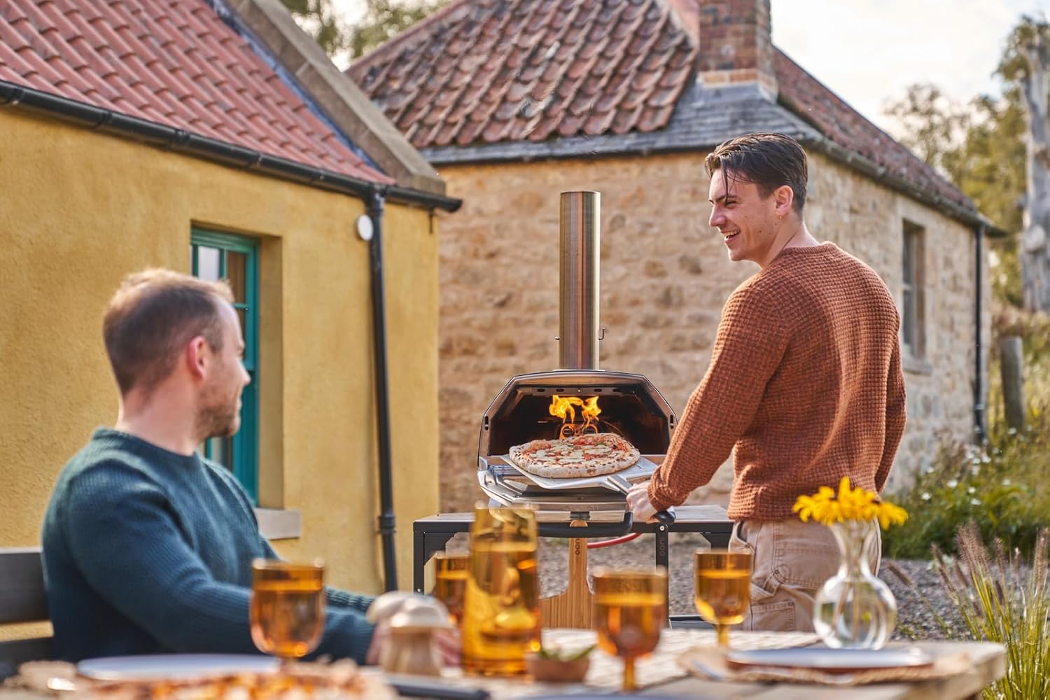 ooni Karu 16 Multi-Fuel Outdoor Pizza Oven - Wood and Gas Fired Oven - Outdoor Cooking Pizza Oven - Fire and Stonebaked Pizza Oven for Authentic Homemade Pizzas - Dual Fuel Pizza Maker