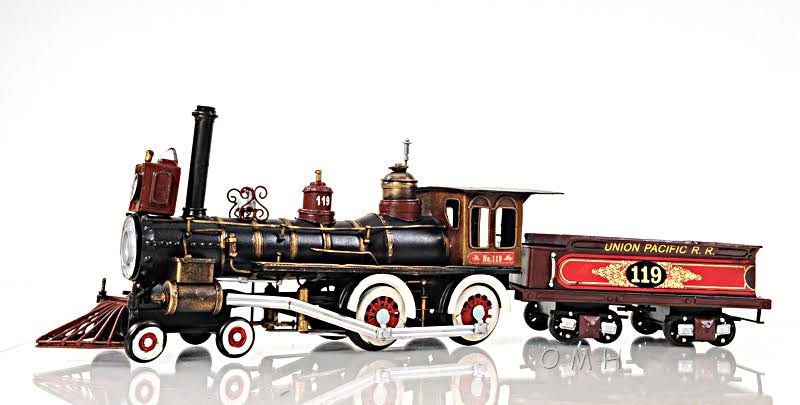 Old Modern Handicrafts Decorative Model of Union Pacific 1:24 Locomotive
