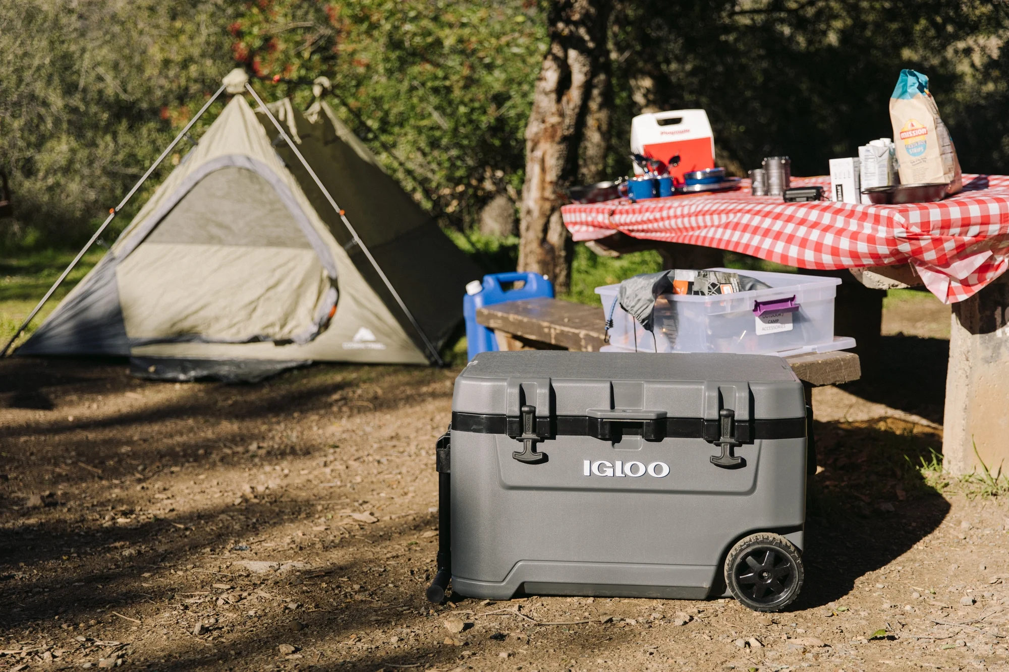 Igloo Overland 72 Quart Ice Chest Cooler with Wheels, Gray (31" x 18" x18)
