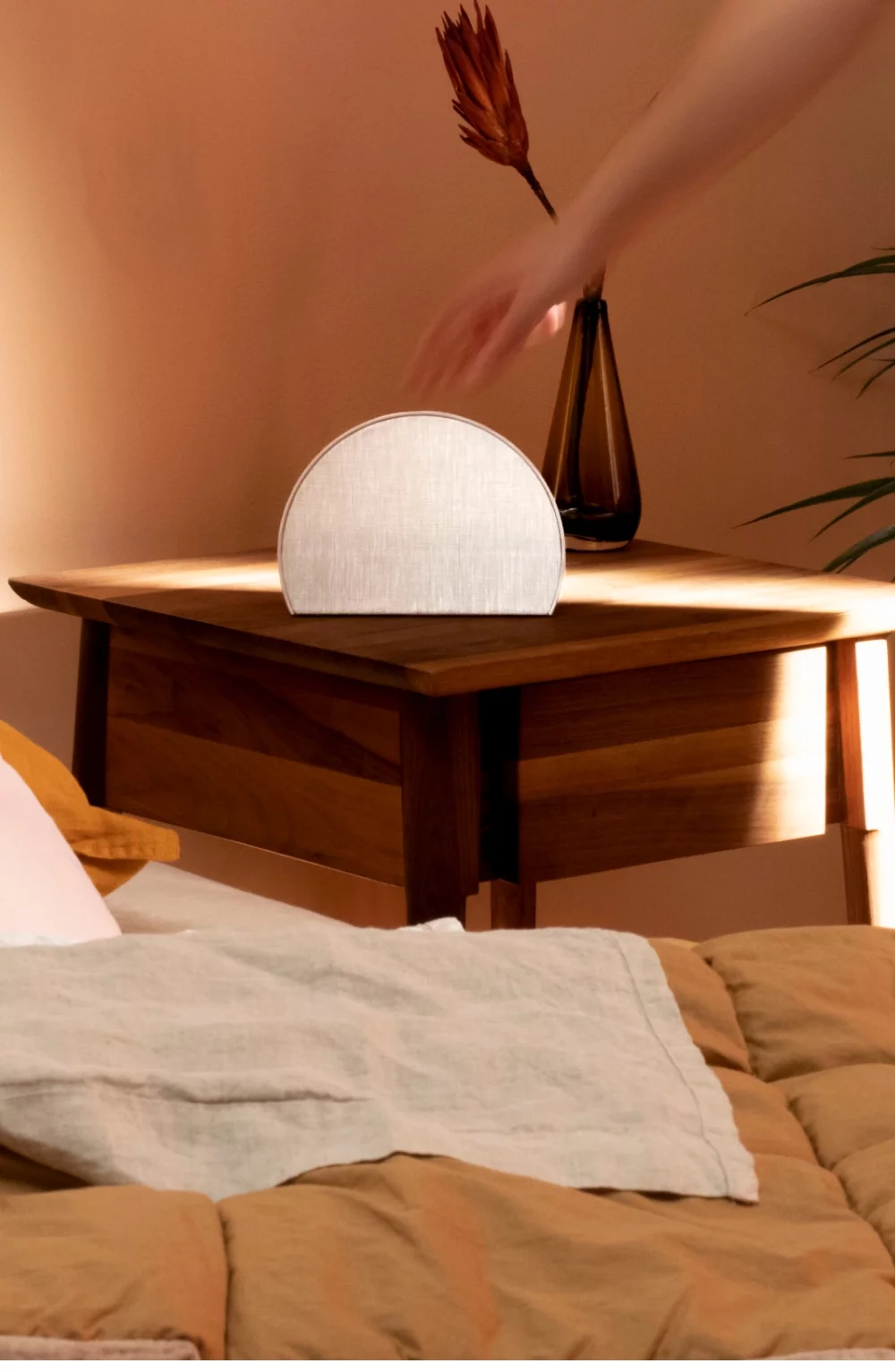 Hatch Restore 2 Sunrise Alarm Clock, Sound Machine, Smart Light (Latte) ー Your Bedside Sleep Guide, White Noise, Custom Sleep Routines, Dimmable Clock, Deep Sleep, Gentle Alarm, Wake Up Rested