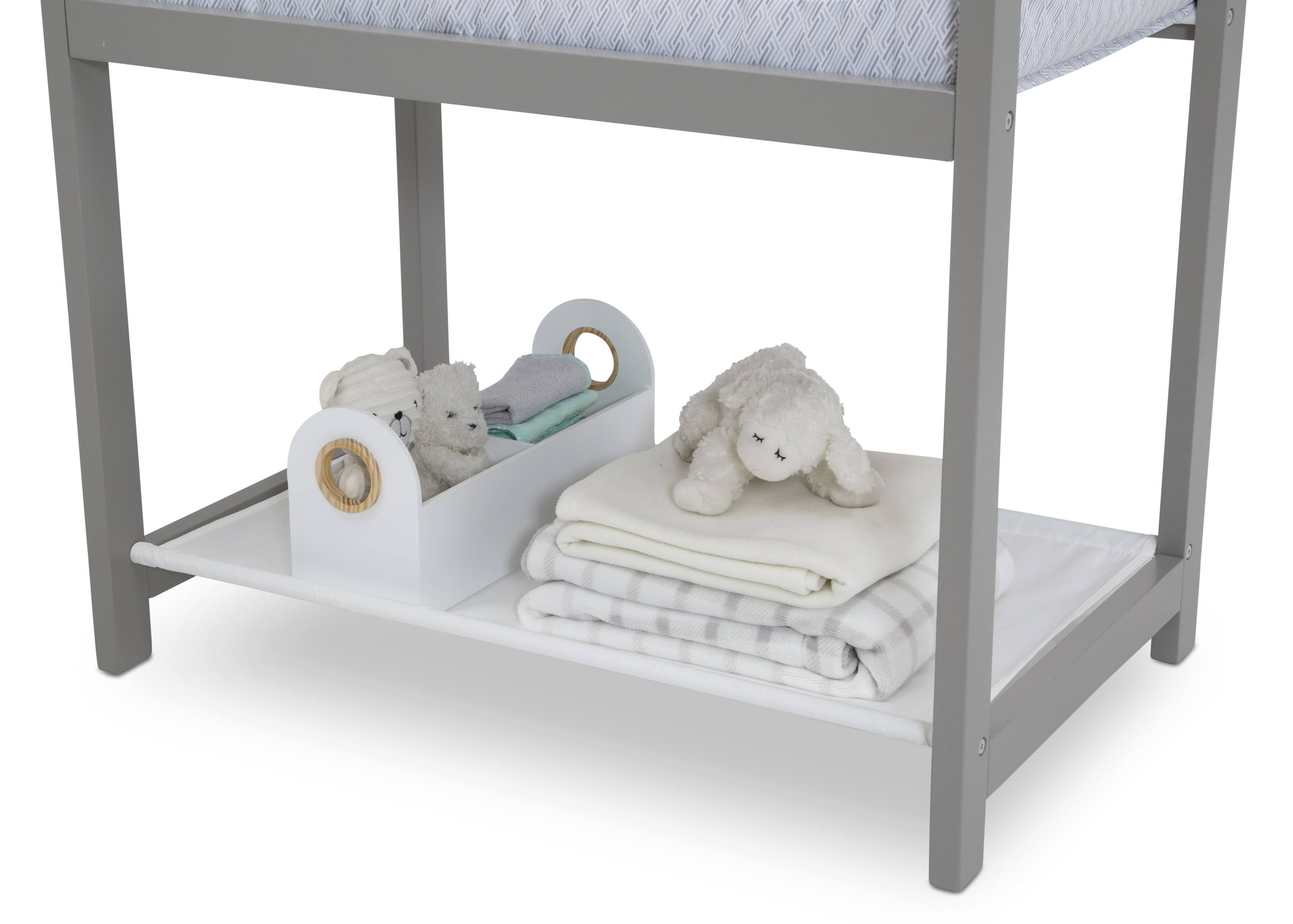 Delta Children Classic Wood Bedside Bassinet Sleeper - Portable Crib with High-End Wood Frame, Link