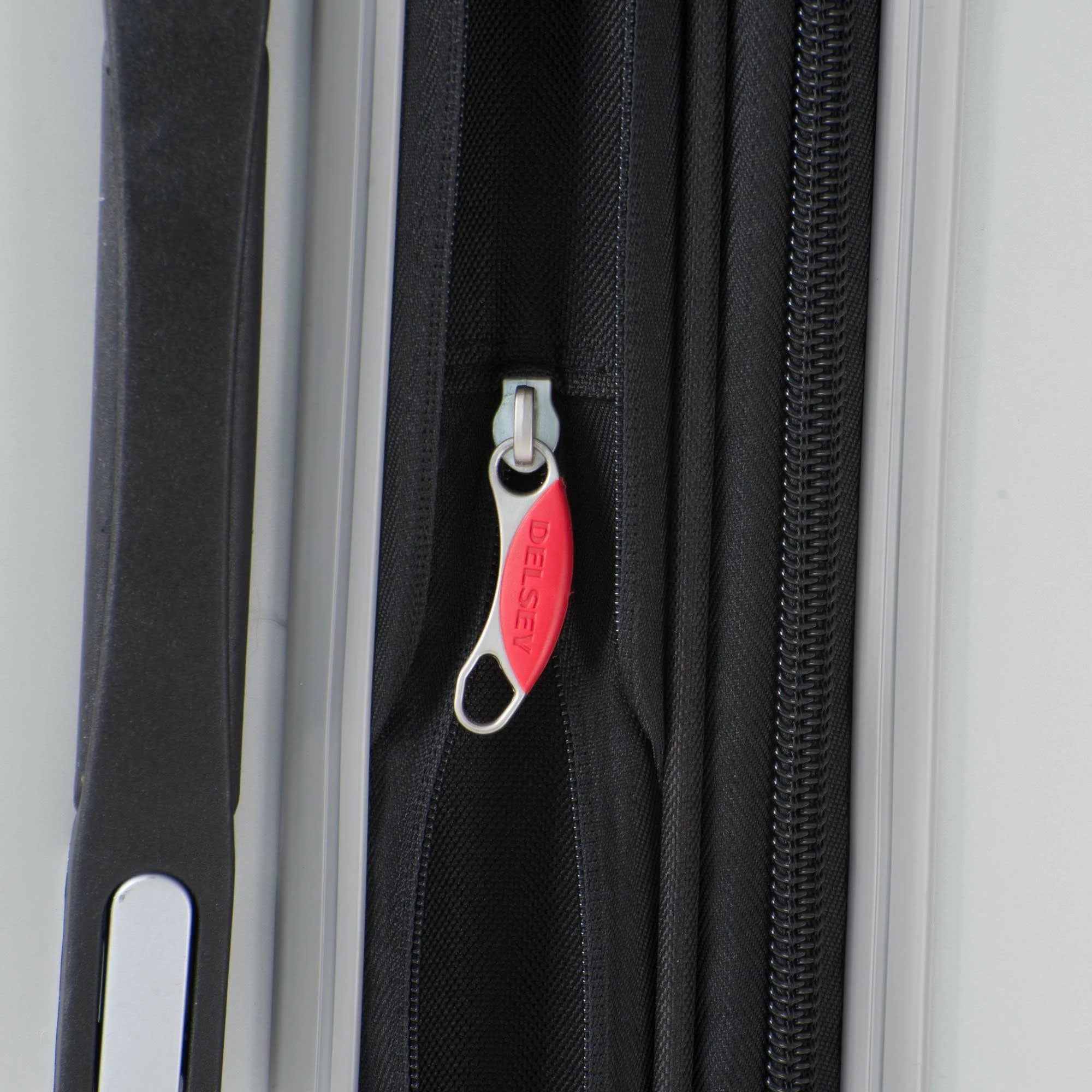 Delsey Helium Titanium International Carry-On Spinner Trolley Silver