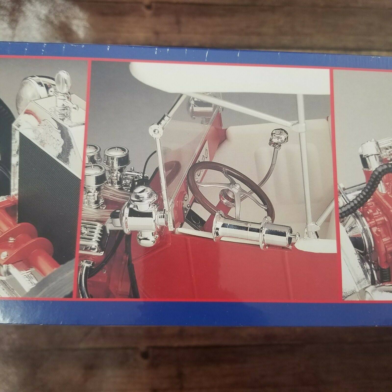 Lindberg #73044 Big Red Rod T Bucket Ford 1/8 Scale Model Kit