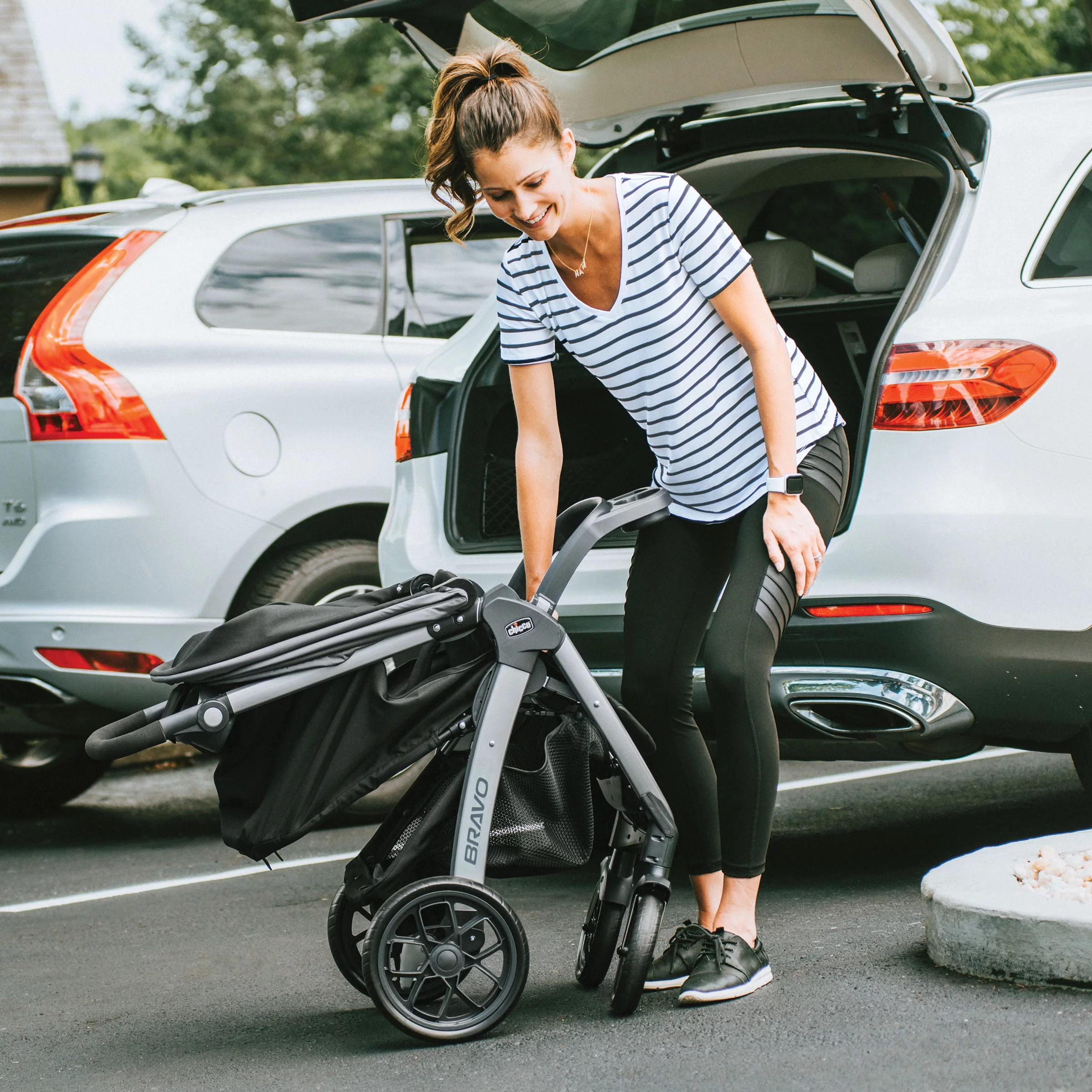 Chicco Bravo Trio Travel System Stroller with KeyFit 30 Infant Car Seat - Calla (Grey)