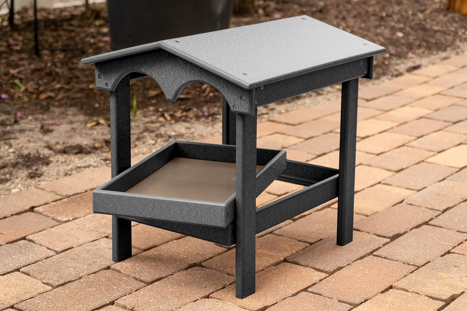 DutchCrafters Large Covered Ground Feeder with Removable Tray for Birds and Wildlife, Made from Plastic Poly - Amish Made in America (Turf Green)