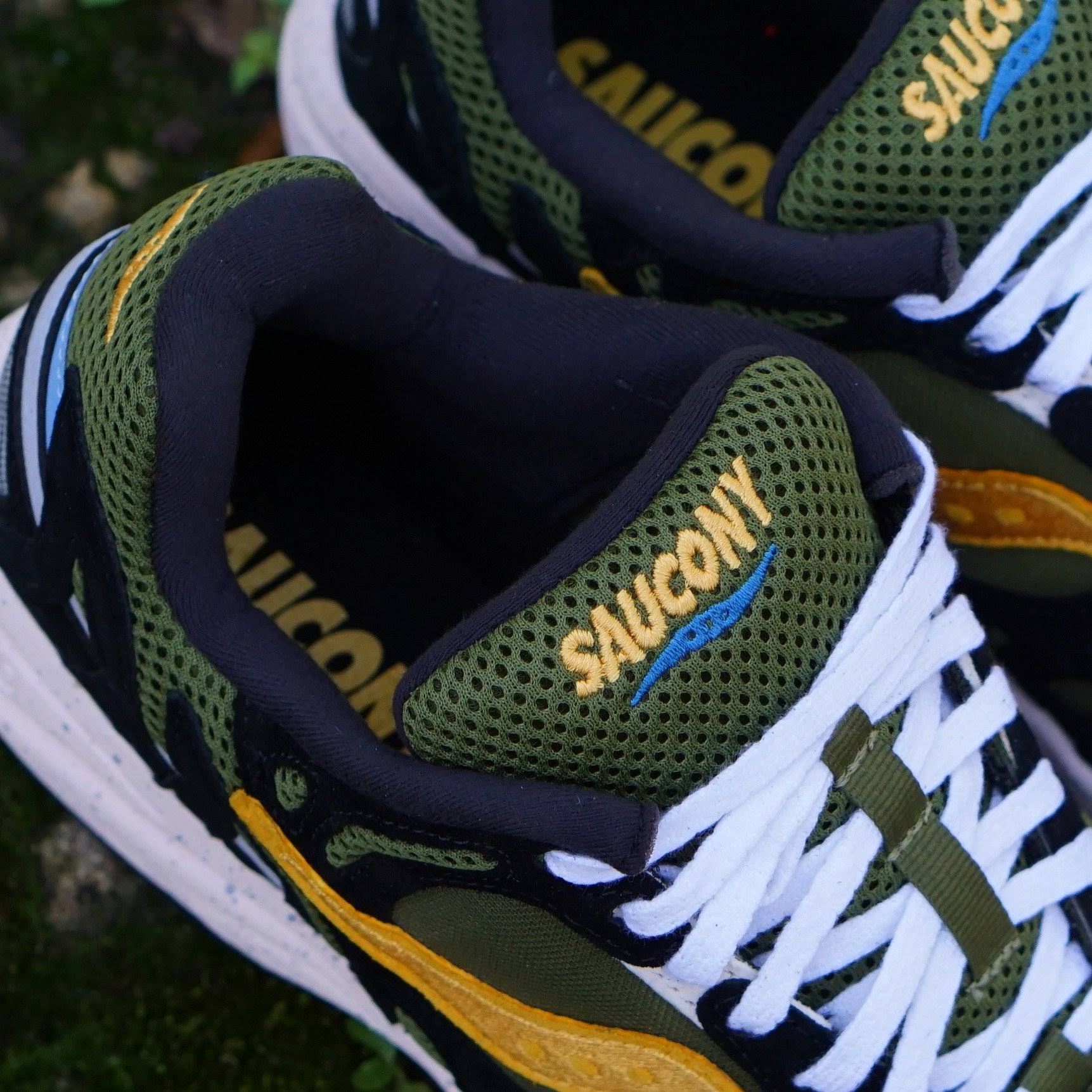 Saucony Grid Azura 2000 8.5 / Black/Yellow