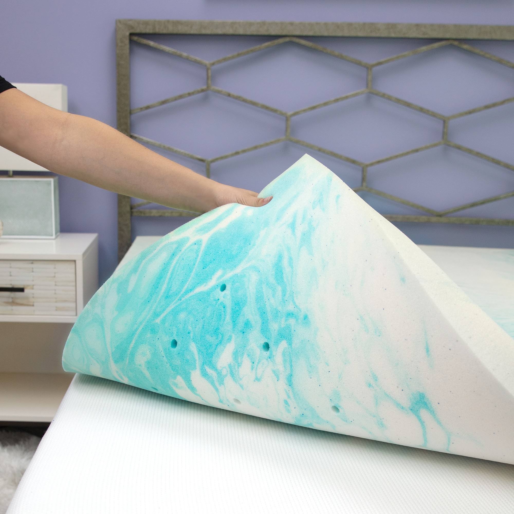 SensorPEDIC 2x22 Gel Swirl Memory Foam King Mattress Topper