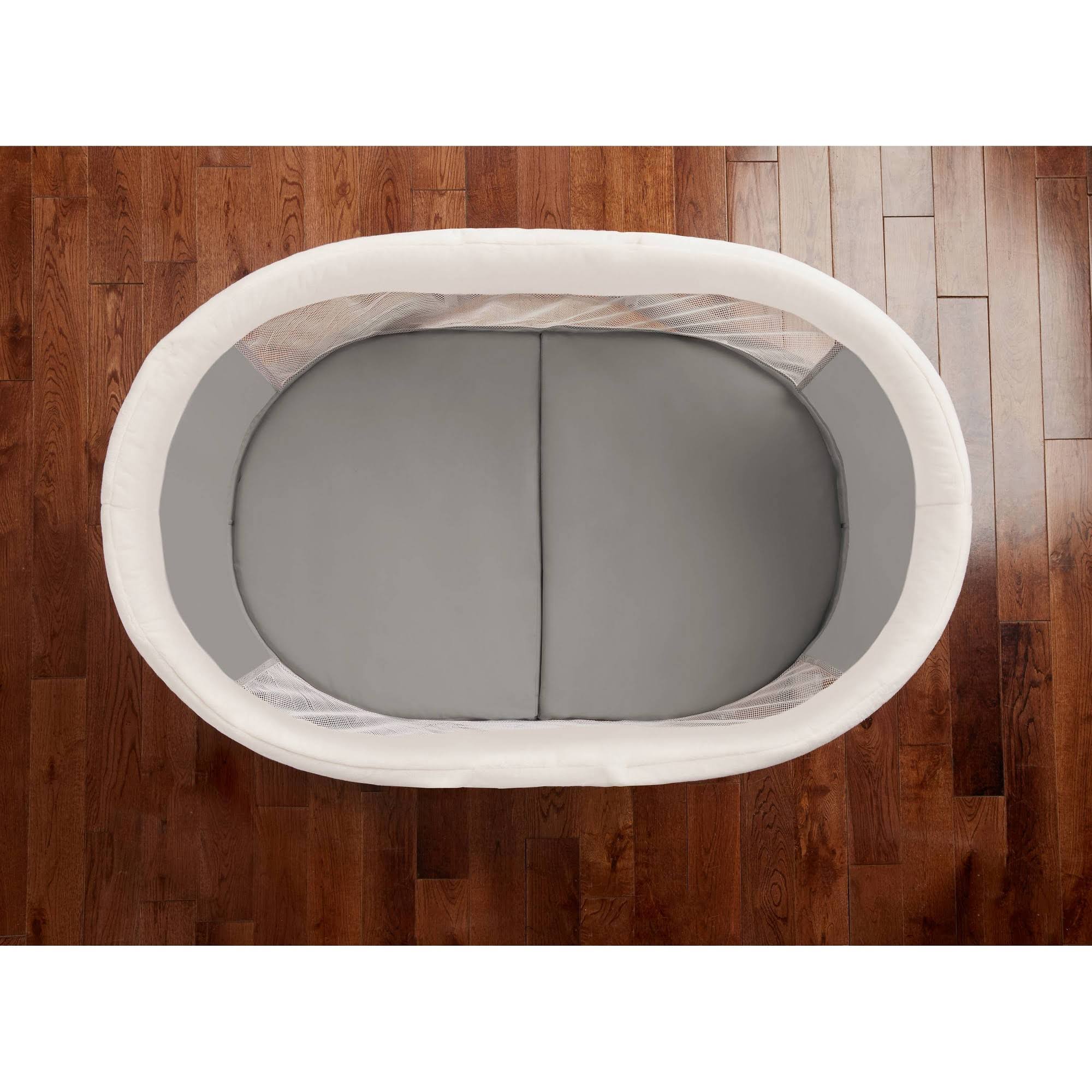 Ingenuity 11913 - Foldaway Rocking Wood Bassinet Wallace
