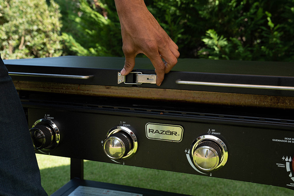 Razor 4-Burner Griddle with Folding Shelves