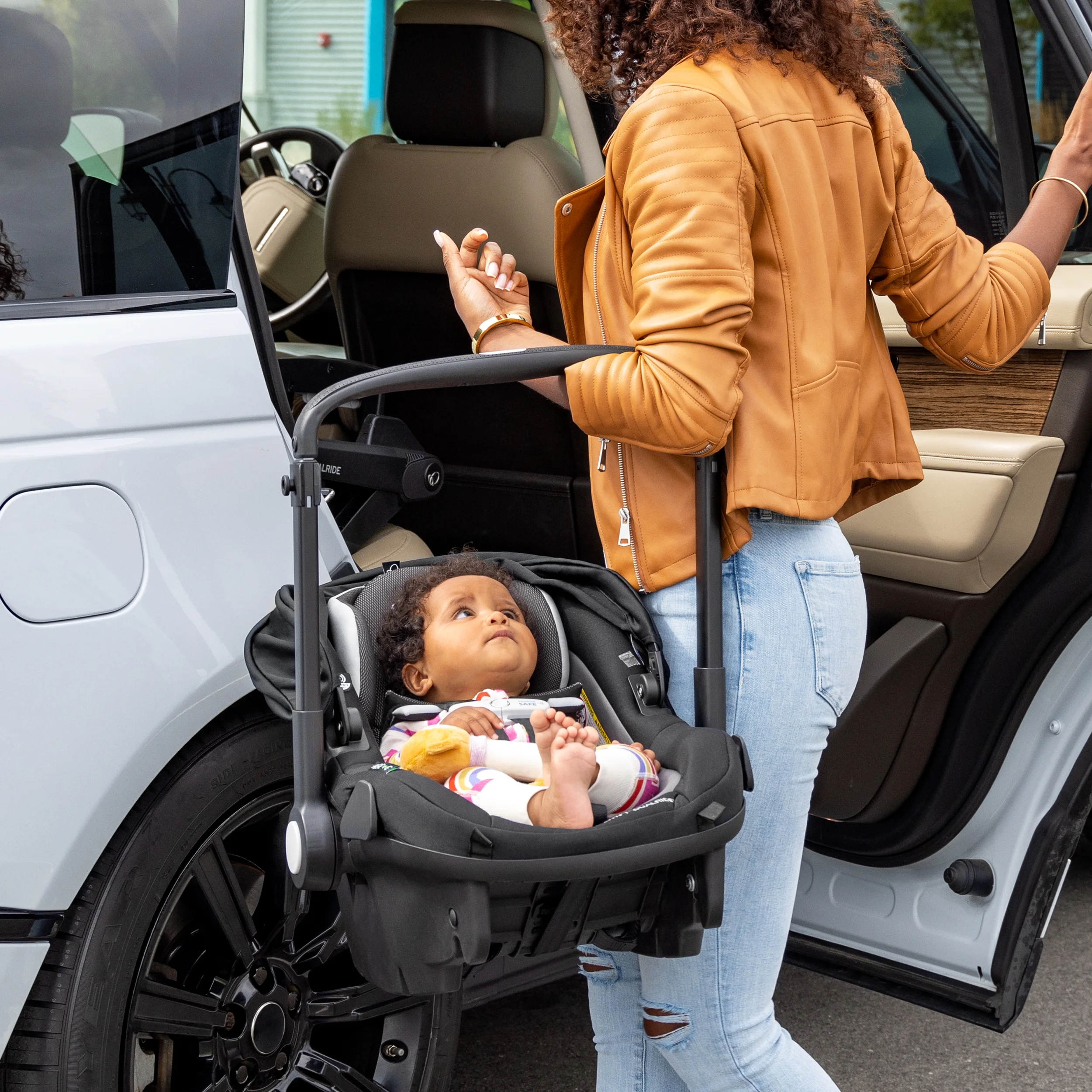 Evenflo Shyft DualRide Infant Car Seat and Stroller Combo (Beaufort Black), Unisex