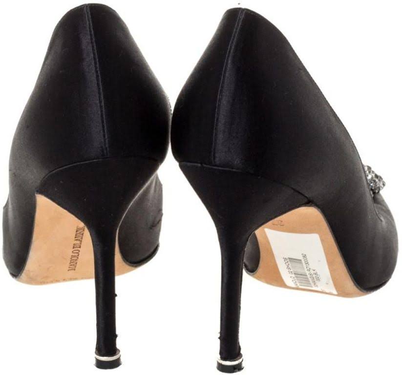 Manolo Blahnik Hangisi 90 Satin Pump, 37.5 / Black