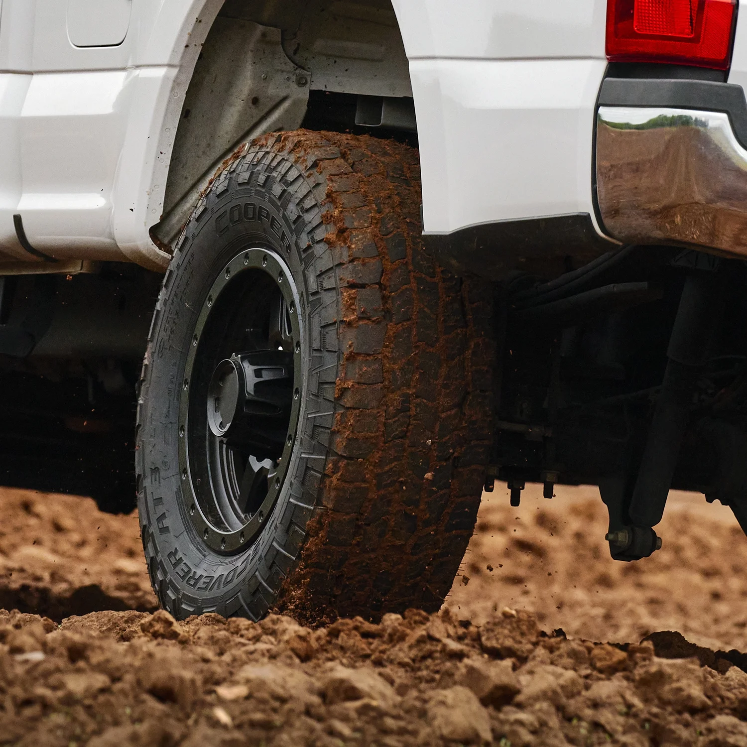Set of 4 (FOUR) Cooper Discoverer AT3 XLT LT 285/65R20 Load E 10 Ply AT A/T All Terrain Tires