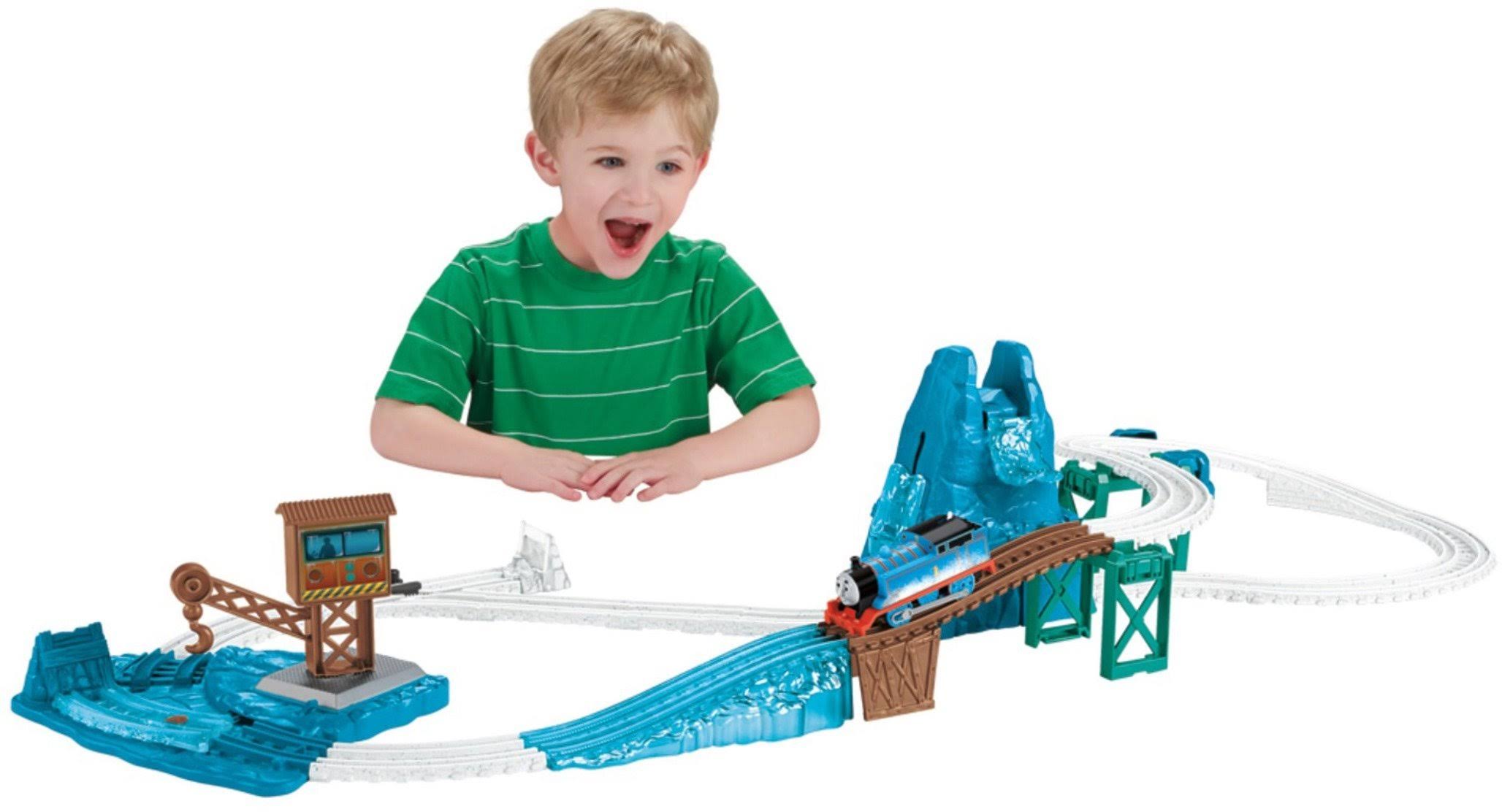 Fisher-Price Thomas u0026Amp; Friends TrackMaster Motorized Railway Snowy Mountain Rescue Set