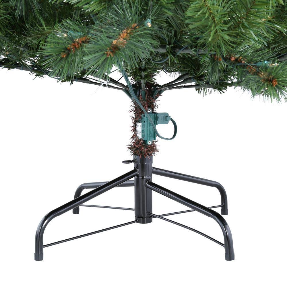 Home Holiday Accent 7 ft. Noble Fir Artificial Christmas Tree with 500 Clear Lights 1000 Tips