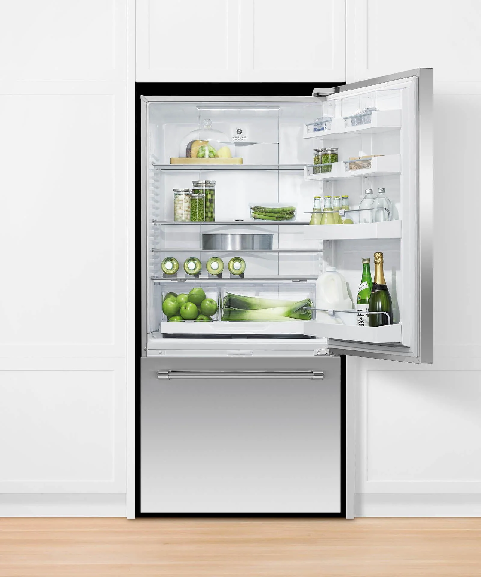 Fisher And Paykel Rf170wlkj 32 Wide 17.1 Cu. Ft. Bottom Freezer Refrigerator - Stainless