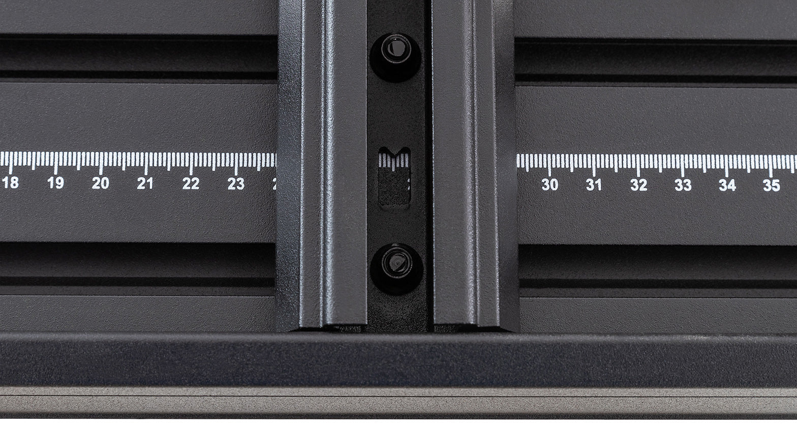 Rhino Rack 2000-2005 Fits Ford Excursion 4dr Suv With Factory Tracks Pioneer Platform (84" X 56") Unassembled With Rlt600 Legs JC-00432