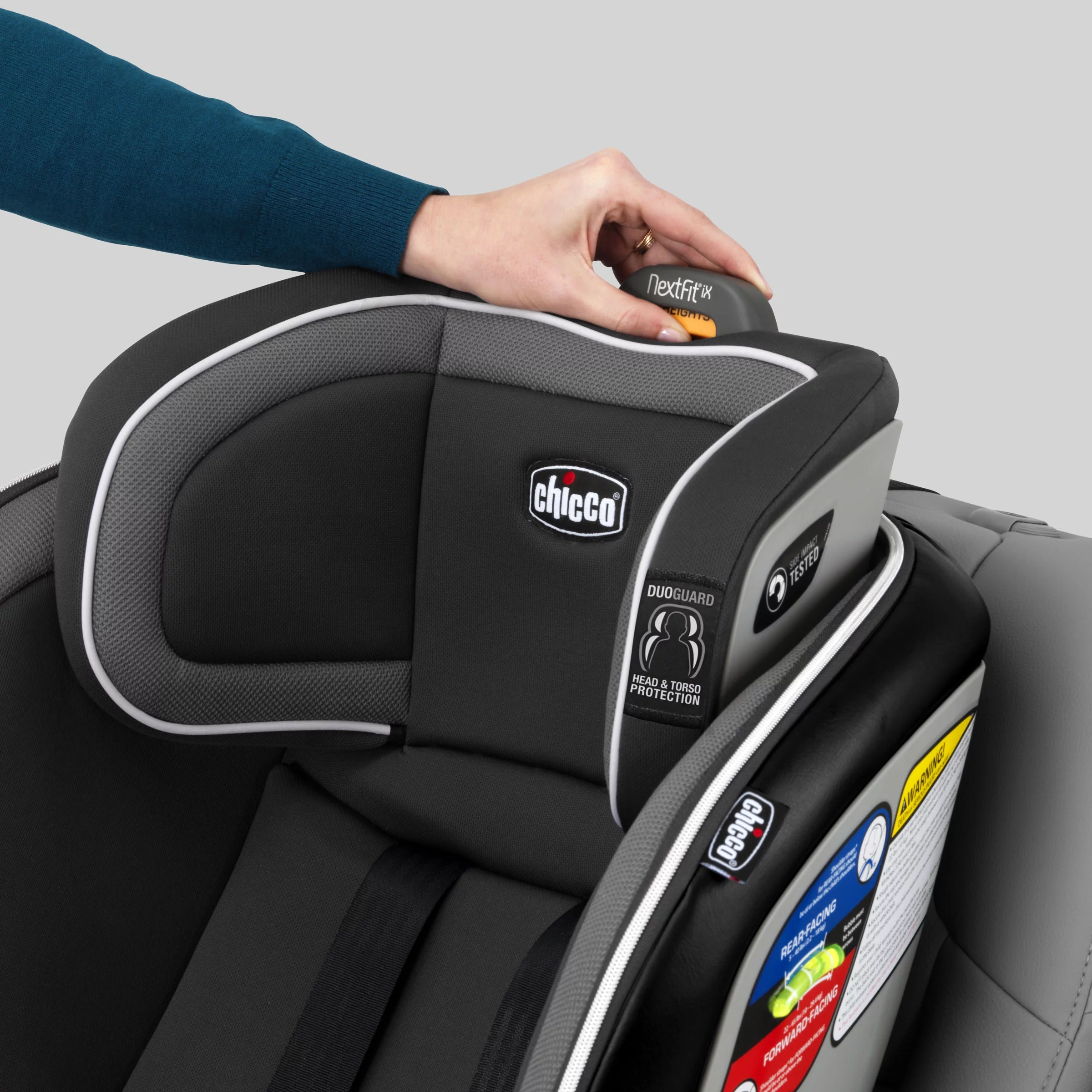 Chicco NextFit Zip Convertible Car Seat - Carbon (Black/Grey)