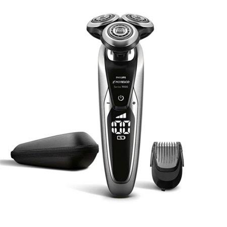 Norelco S9733/90 Series 9000 Shaver with V-Track Precision Blade System