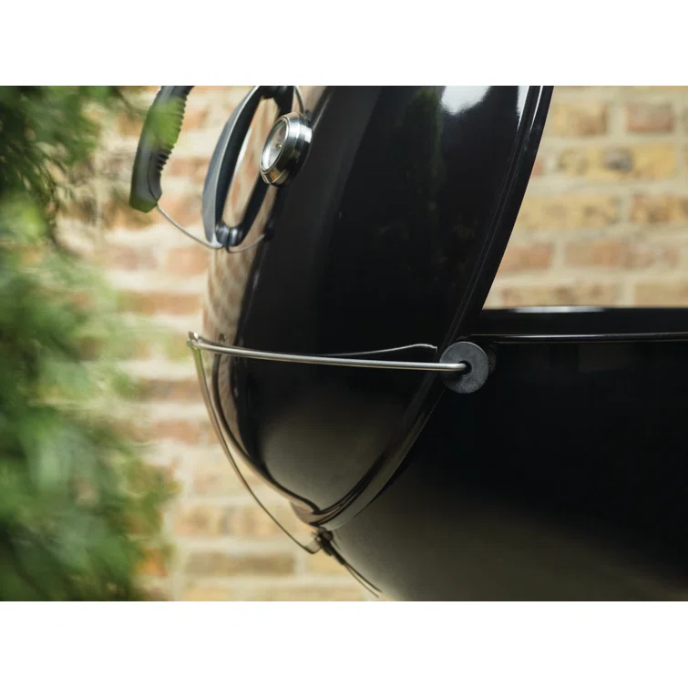 WEBER Master-Touch Charcoal Grill 22