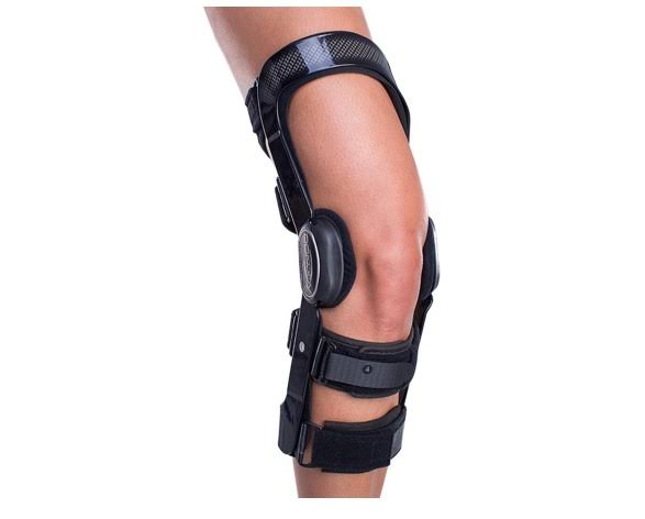 DonJoy FullForce Ligament Knee Brace (Size: Medium, Compartment: CI, Length: Standard, Side: Left)