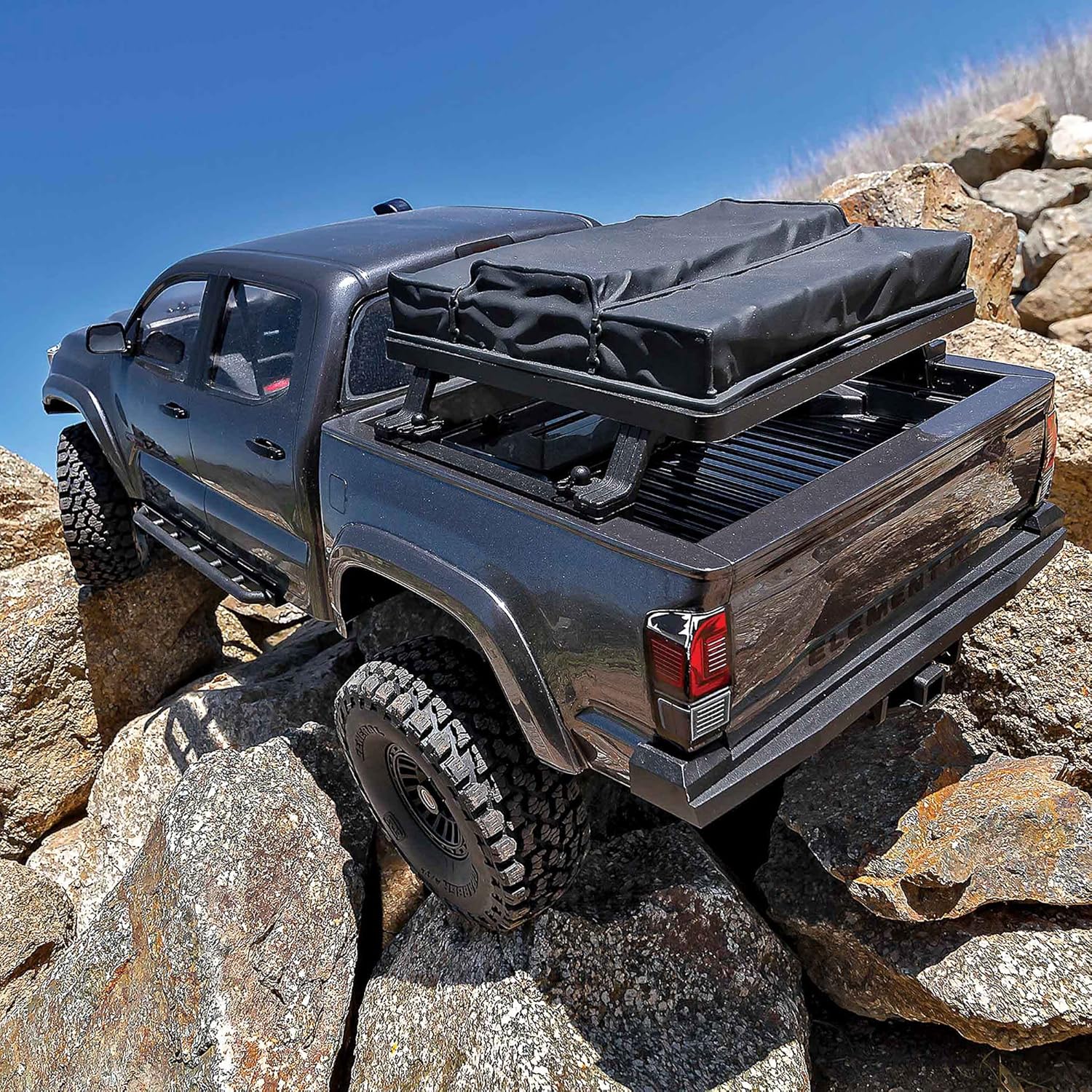 Team Associated 1/10 Enduro Trail Truck Knightrunner 4 Wheel Drive RTR Ready to Run LiPo Combo ASC40113C