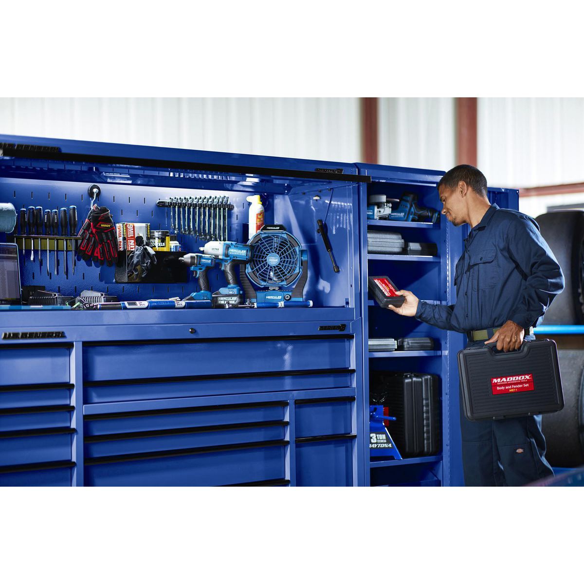 U.S. GENERAL 22 in. End Locker, Series 3, Blue