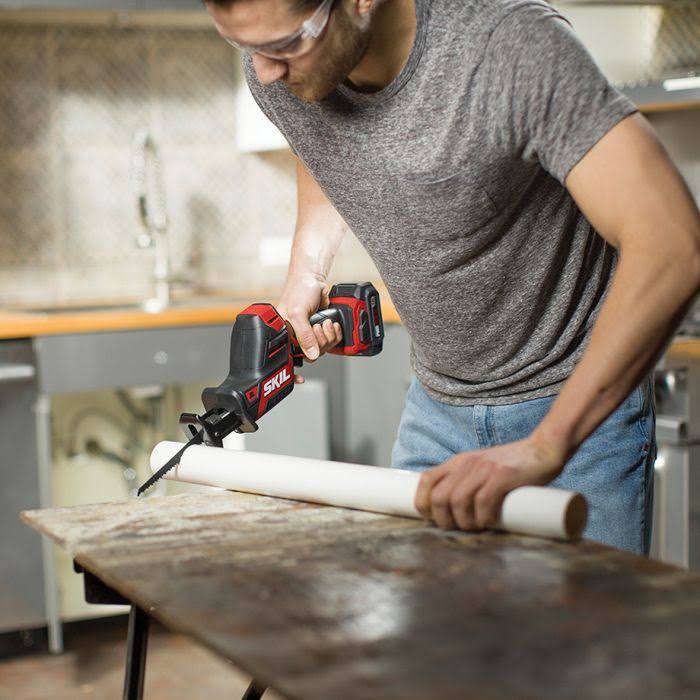 Skil PWRCore 12 12 Volt Cordless Brushless Compact Reciprocating Saw Kit (Battery u0026 Charger) RS582802