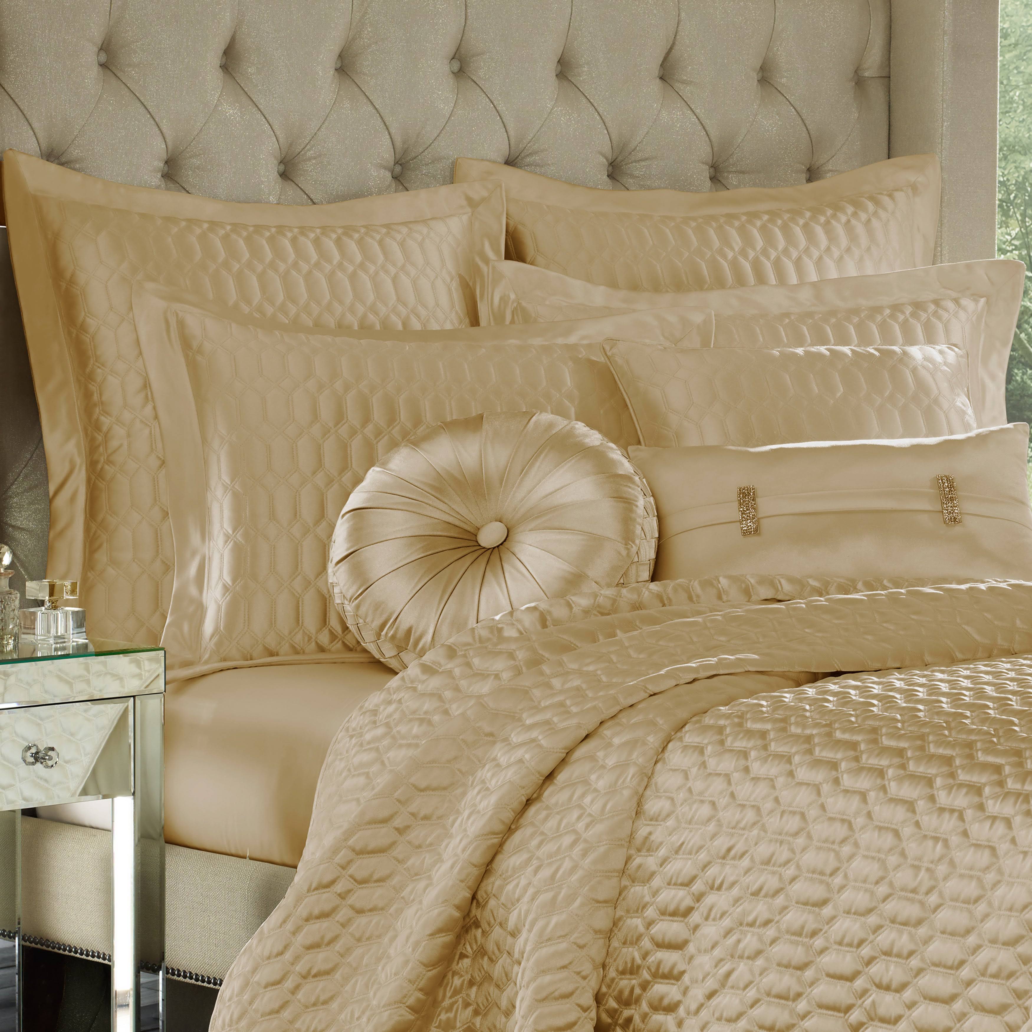 J. Queen New York Satinique Coverlet, King, Silver