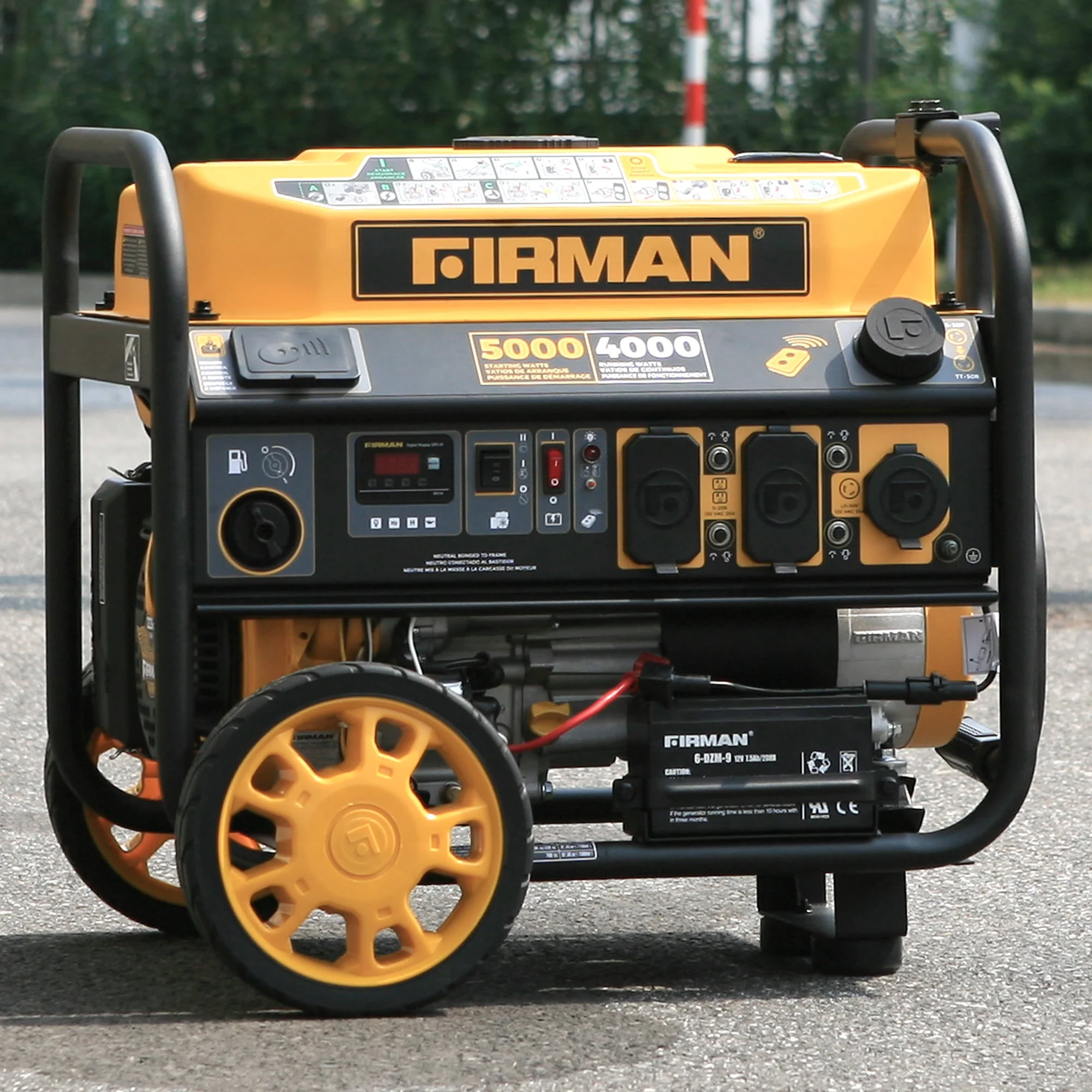 FIRMAN P04001 5000/4000 Watt Remote Start Gas cETL & CARB Certified Portable Generator