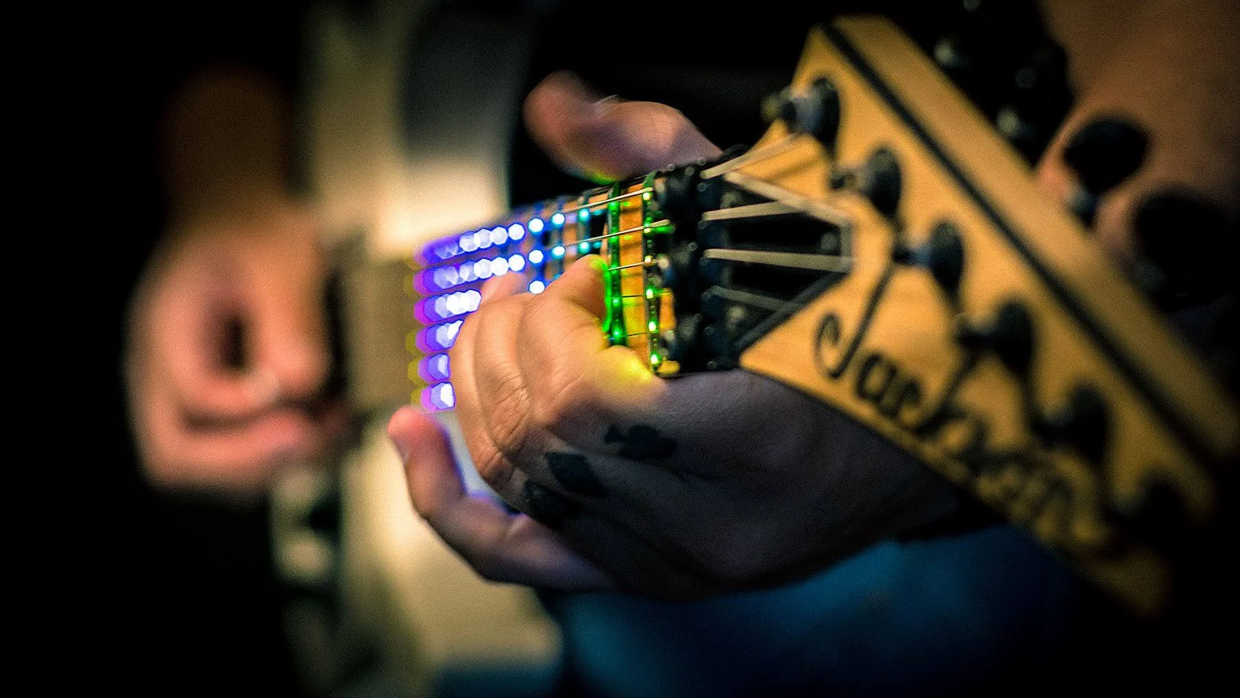 Fret Zealot LED Guitar Instruction 25.5x22 Scale Length