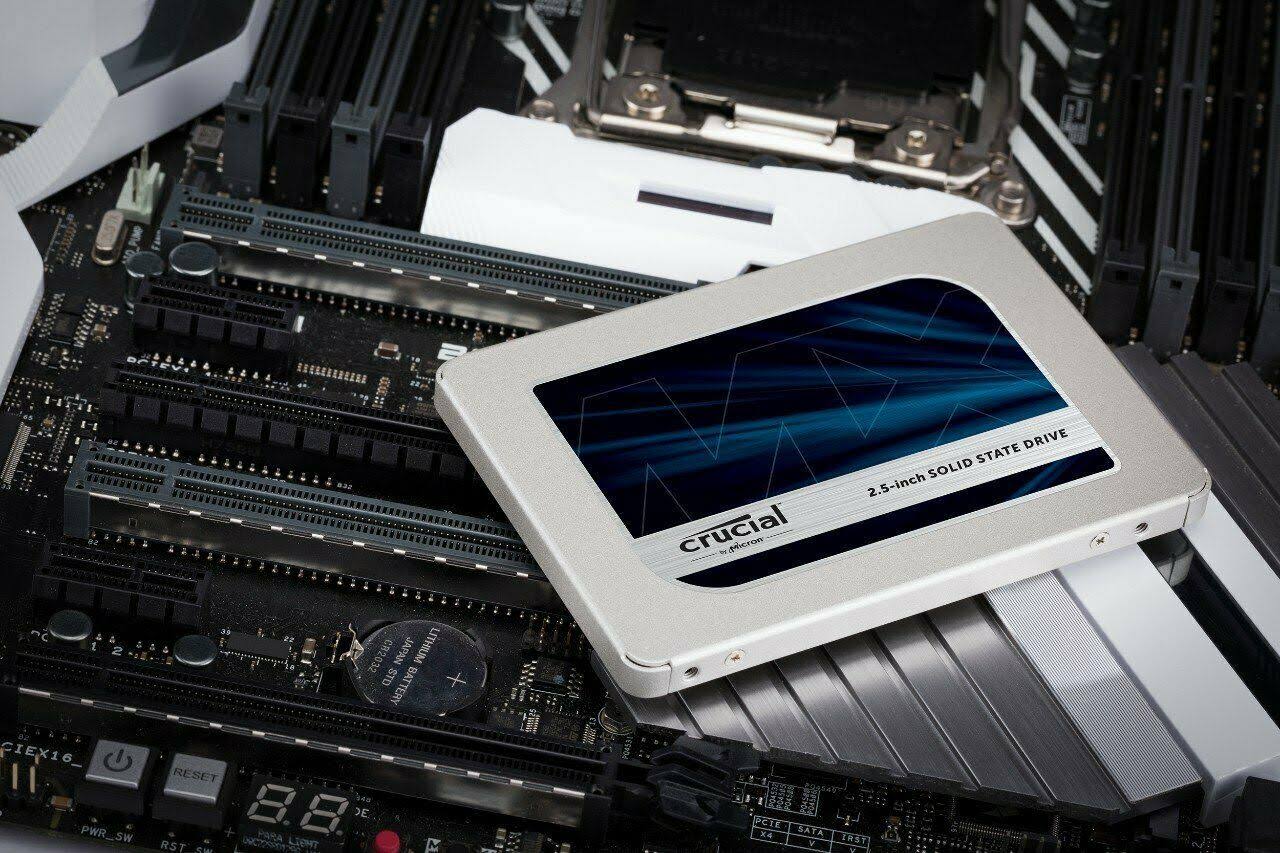 Crucial MX500 250GB 3D NAND SATA 2.5 inch Internal SSD - CT250MX500SSD1 (Z)