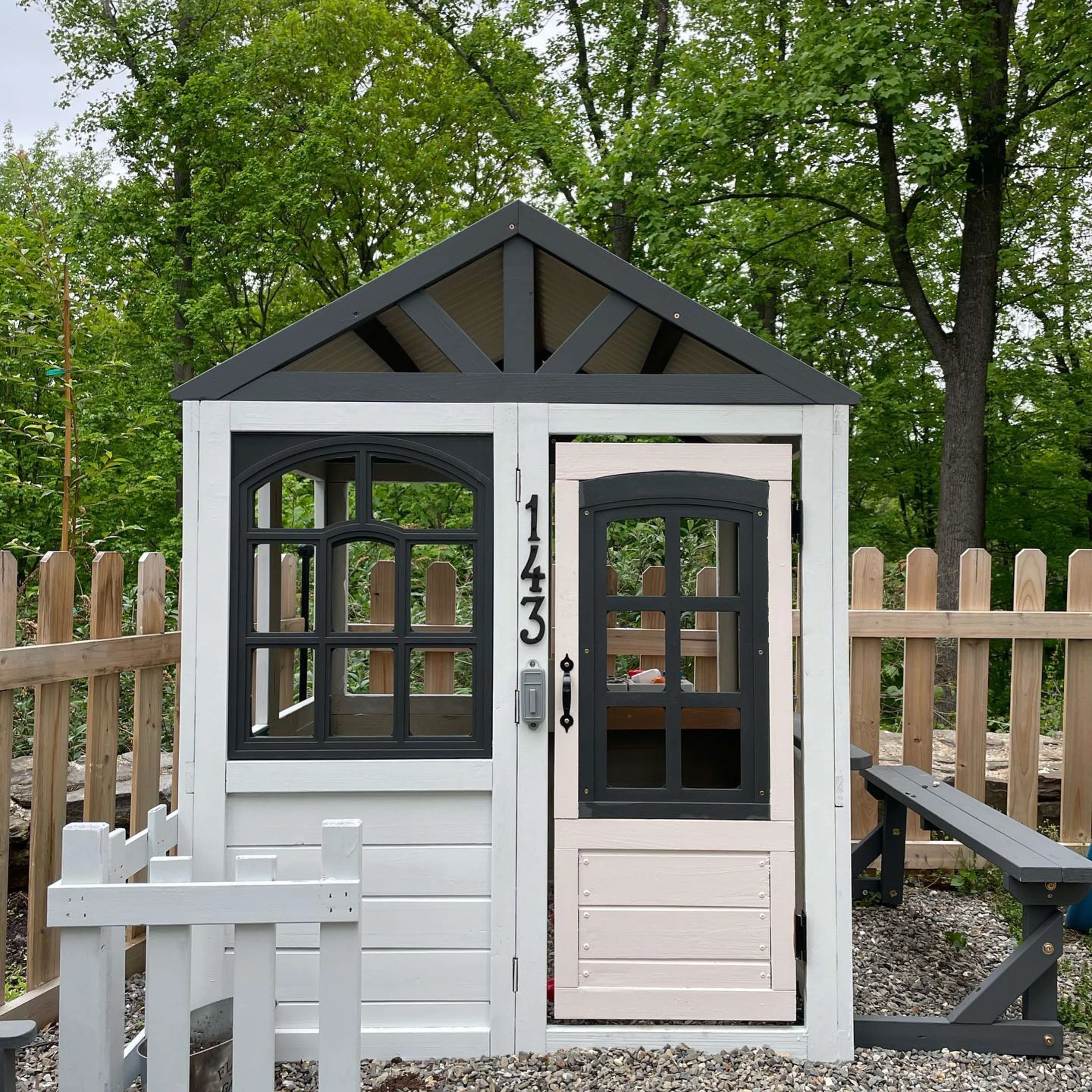 KidKraft Pioneer Cottage Wooden Outdoor Playhouse with Doorbell and 13 Pieces