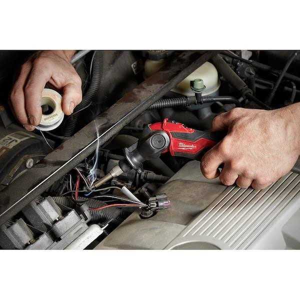 Milwaukee M12 12V Lithium-Ion Cordless Copper Tubing Cutter Kit with 1.5 Ah Battery, Charger and Hard Case w/M12 Soldering Iron