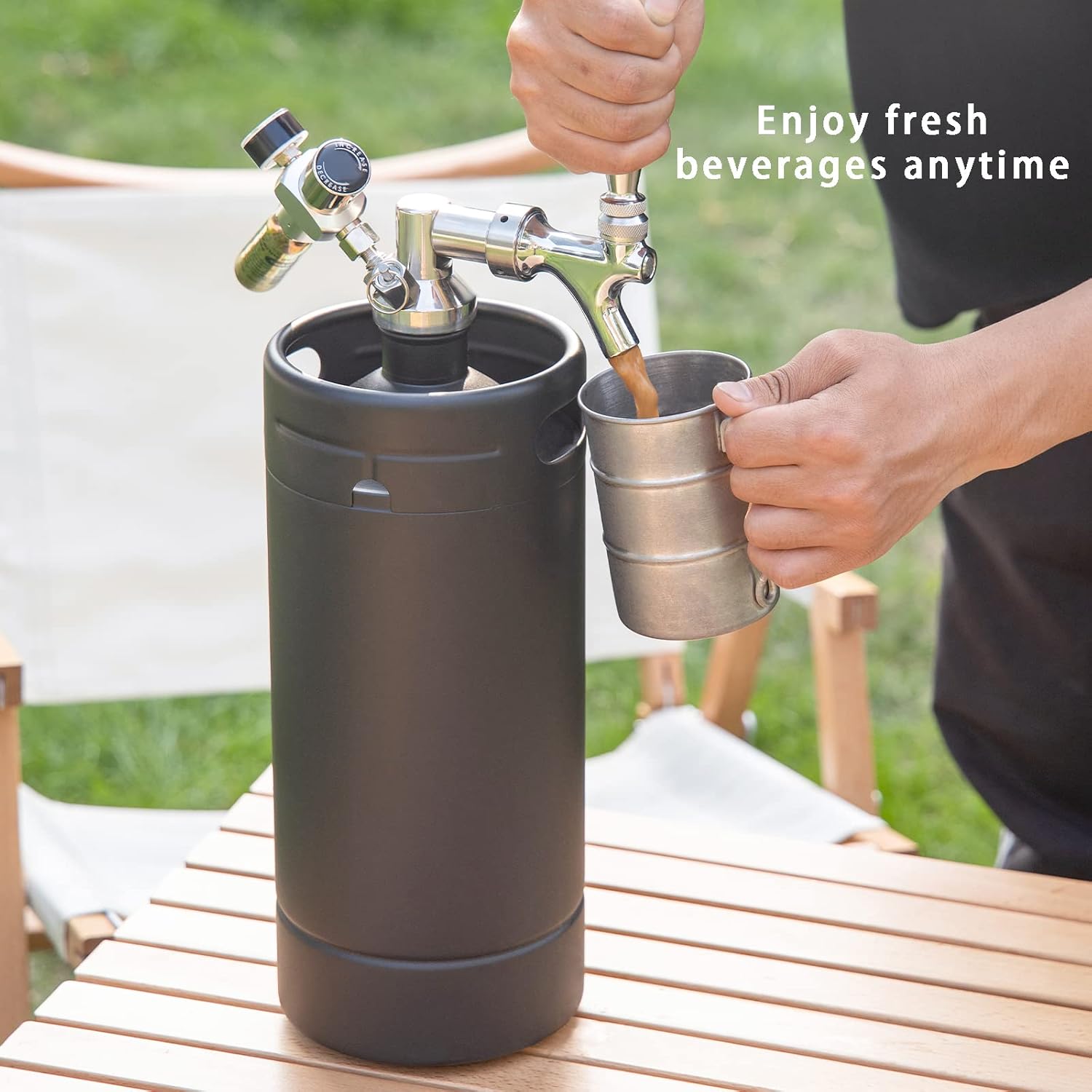 TMCRAFT 128oz Growler Tap System, Pressurized Stainless Steel Mini Keg with Cooler Jacket, Portable Home Dispenser System to Keep Fresh and Carbonation for Draft, Homebrew and Craft Beer (Matte Black)