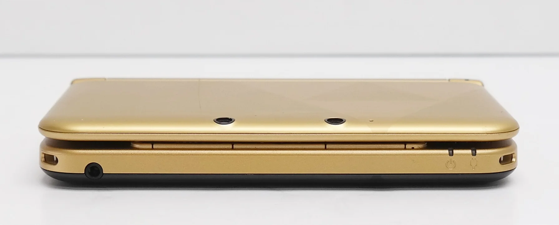 Pre-Owned Nintendo 3DS XL Zelda: A Link Between Worlds Edition Handheld Console (Good)