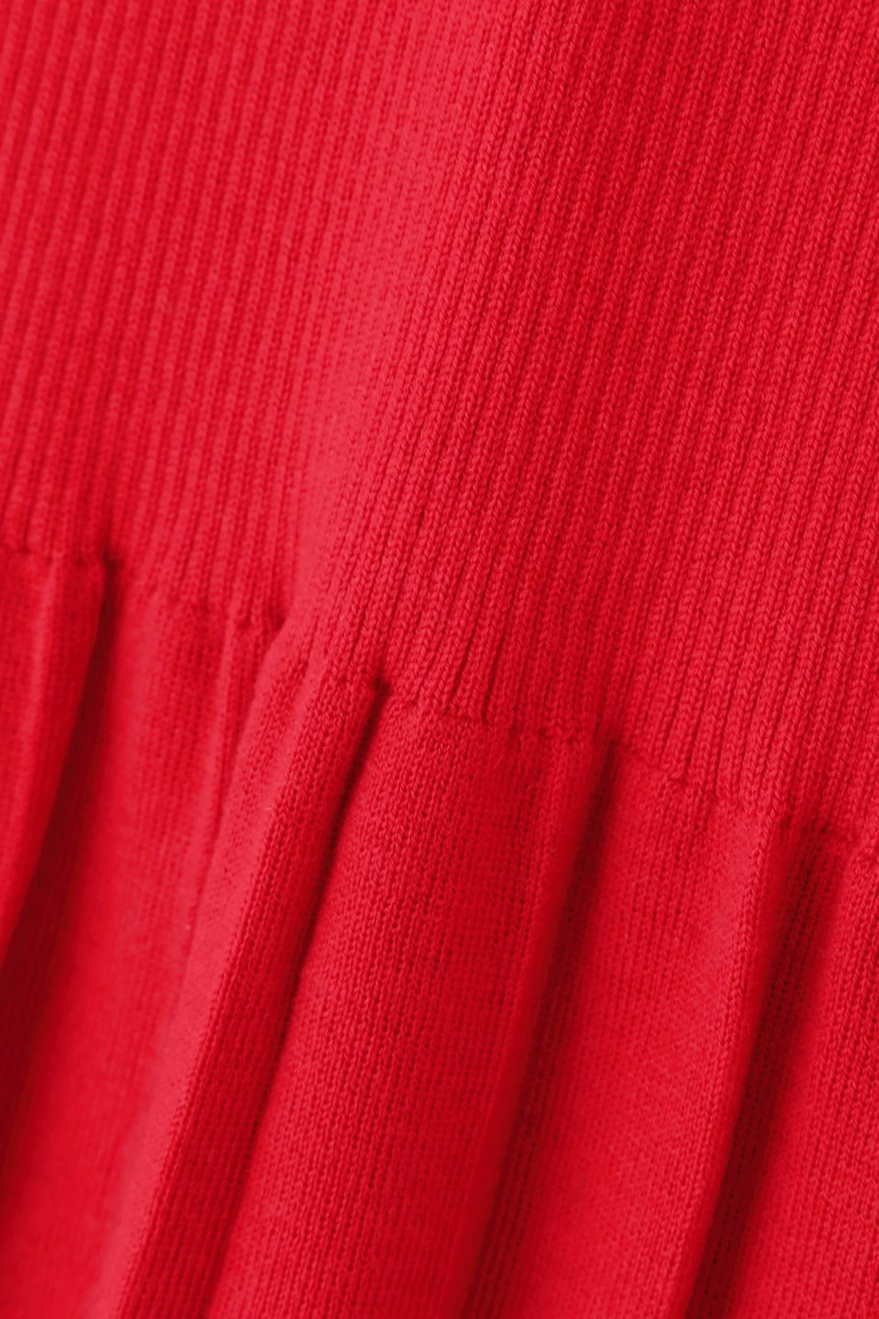 Knit-up pleated skirt