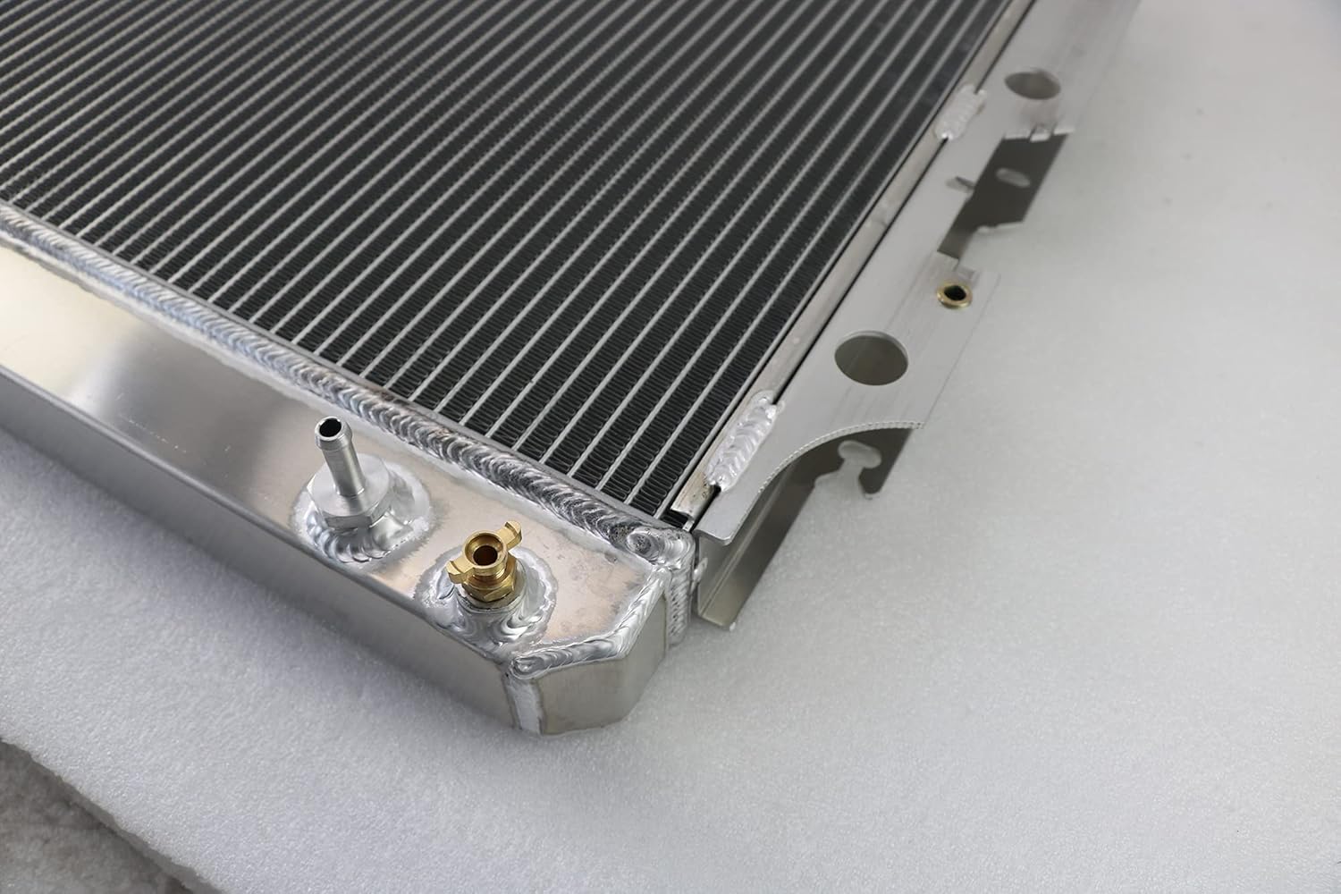 CoolingCare Radiator for 1987-2006 Jeep Wrangler YJ TJ Unlimited, All Aluminum 3 Row Core Radiador