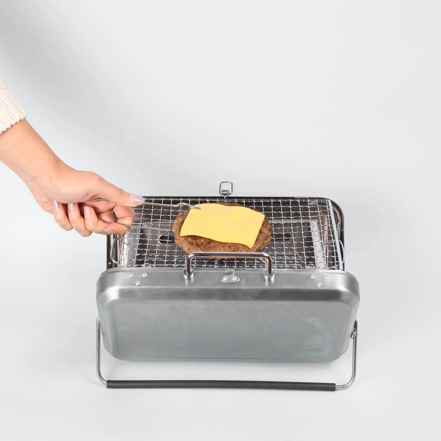 Kikkerland Bq01 Portable BBQ Suitcase Silver