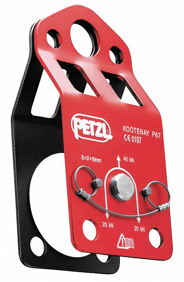 Petzl P67 Single Pulley, Knot Passing, 8992 lb.