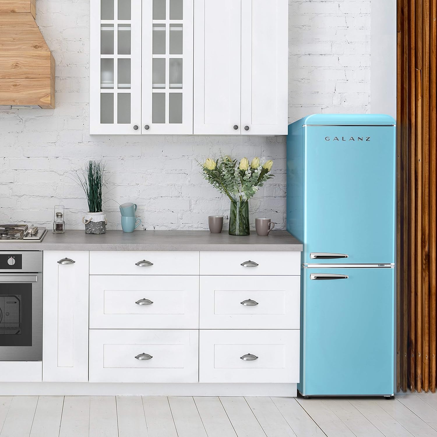 Galanz GLR74BBER12 Retro Bottom Mount Refrigerator, Adjustable Mechanical Thermostat with True Freezer, Blue, 7.4 Cu Ft