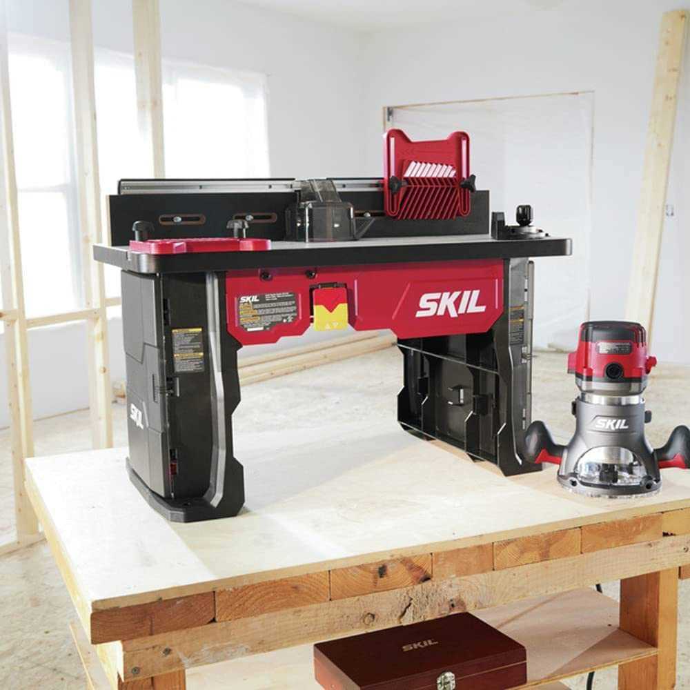 Skil Router Table and Fixed Base Router Kit