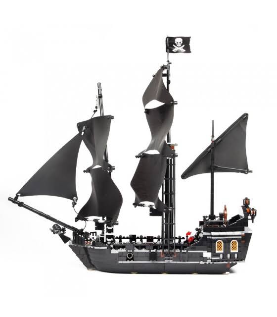 Custom Pirates of The Caribbean The Black Pearl Building Bricks Toy Set 804 Pieces